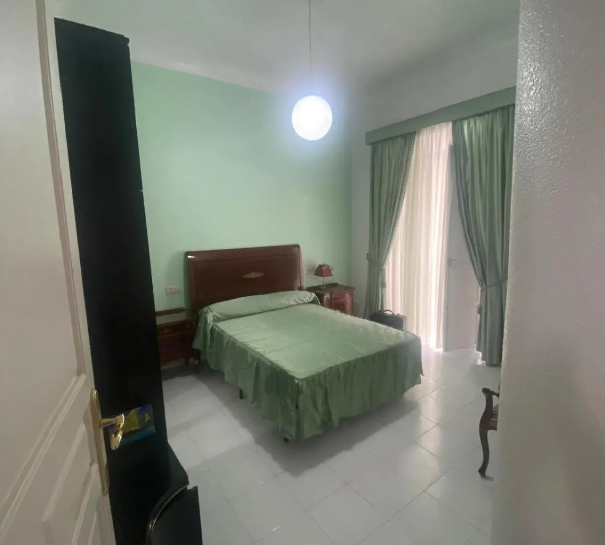 Alojamiento En Residencial Capuchinos Cerca Del Centro Historico De Malaga 0*,